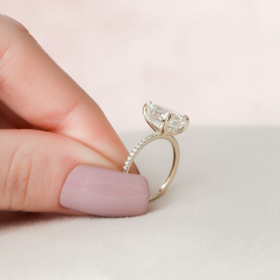 2.50CT Pear Cut Moissanite Diamond Engagement Ring