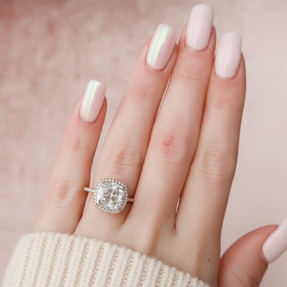 4.0CT Cushion Cut Halo Moissanite Diamond Engagement Ring