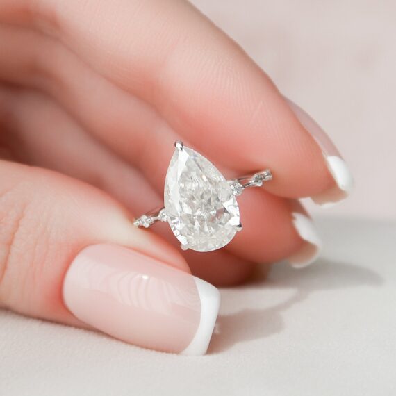 3.5CT Pear Cut Moissanite Diamond Hidden Halo Engagement Ring