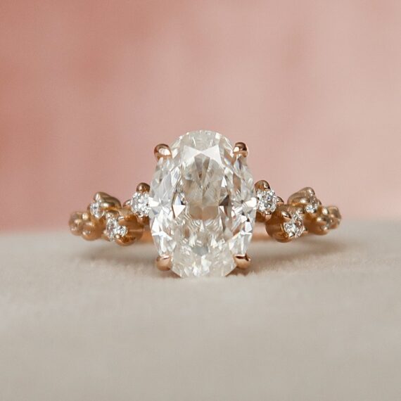 2.0CT Oval Cut Cluster Moissanite Engagement Ring